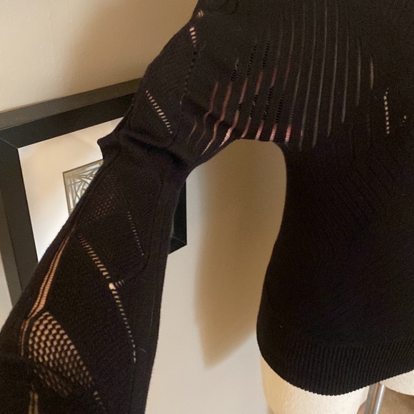 Free People Movement Cable Layer Black BNWOT - Picture 4 of 6